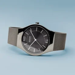 Bering Reloj Esfera Gris Contemporáneo
