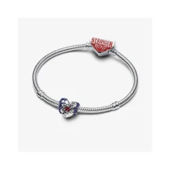 Charm Corazón que brilla en la oscuridad de Stranger Things Pandora