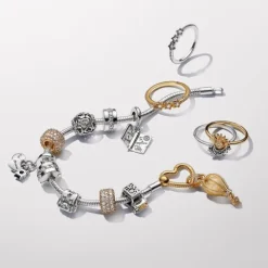 Charm Pandora Mochila Aventuras