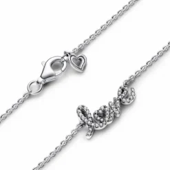 Collar Love Escrito a Mano Brillante