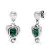 Pendientes bañados en plata de ley con corazón colgante y cristal verde Uno de 50